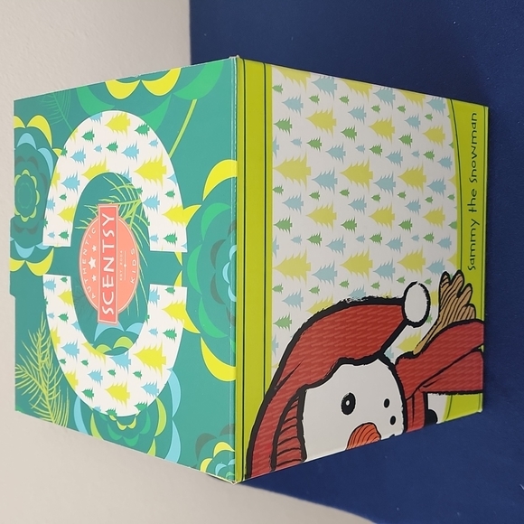 NIB, Scentsy Buddy Authentic Kids. Sammy the Snowman. - Picture 13 of 16